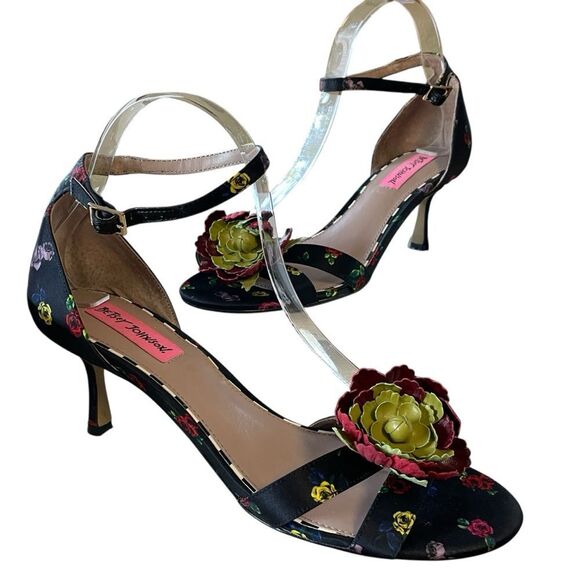 Betsey Johnson Mea Kitten Heel Pumps Black With Red Green Pink Floral Design 9 - Picture 1 of 13